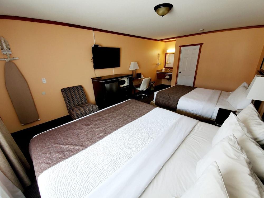 Travelodge By Wyndham Golden Sportsman Lodge Exteriér fotografie