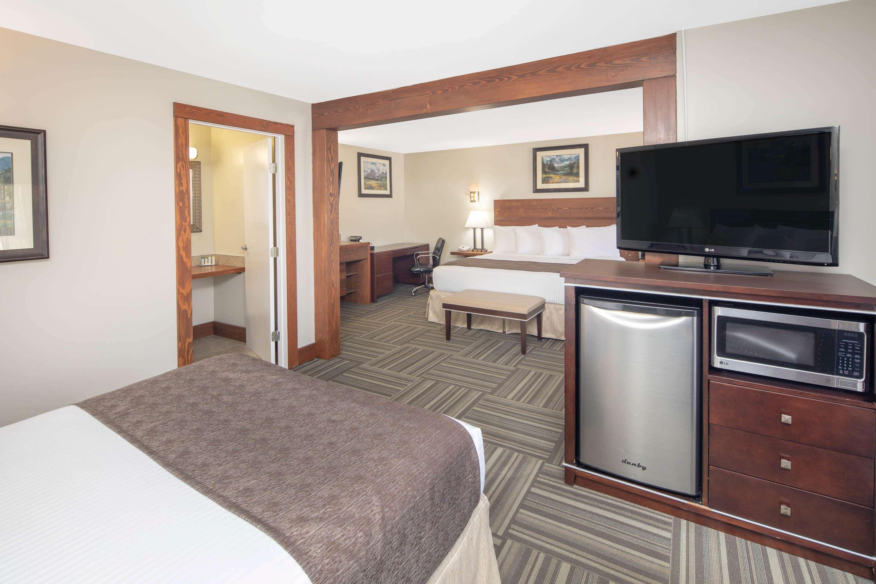 Travelodge By Wyndham Golden Sportsman Lodge Exteriér fotografie