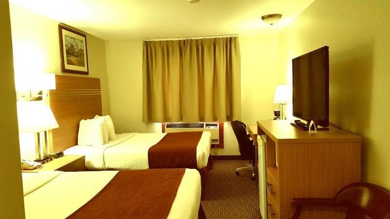 Travelodge By Wyndham Golden Sportsman Lodge Exteriér fotografie