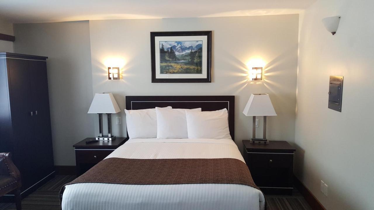Travelodge By Wyndham Golden Sportsman Lodge Exteriér fotografie